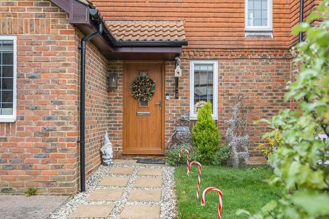 4 bedroom detached house for sale, Saxon Road, Crawley RH10