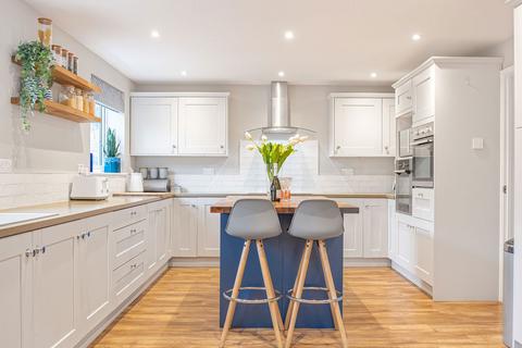 4 bedroom detached house for sale, Saxon Road, Crawley RH10