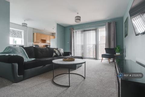 2 bedroom flat to rent, Hyde Road, Manchester, M18
