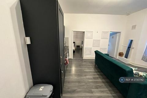 1 bedroom flat to rent, New Barn Street, London, E13