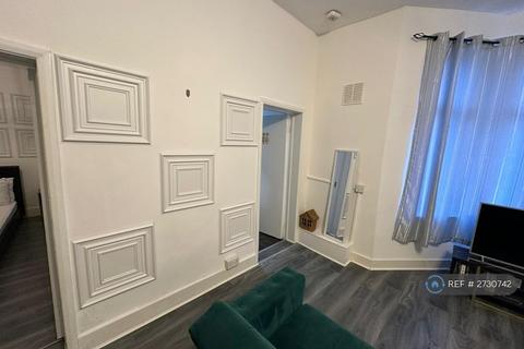 1 bedroom flat to rent, New Barn Street, London, E13
