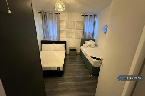 1 bedroom flat to rent, New Barn Street, London, E13