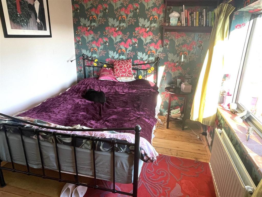 Bedroom.JPG