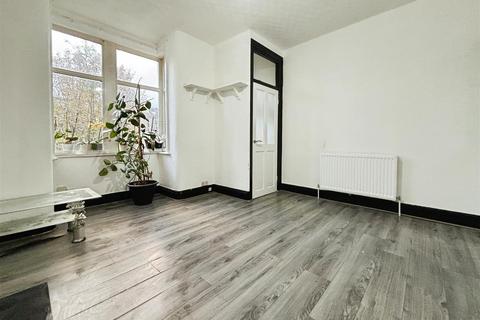 3 bedroom terraced house for sale, Gain Lane., Bradford BD2