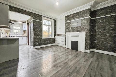3 bedroom terraced house for sale, Gain Lane., Bradford BD2