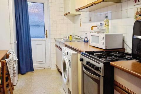 undefined, Swallowdale, Swindon SN3