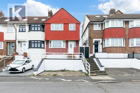 3 bedroom end of terrace house for sale - Lynmouth Avenue, Morden, SM4
