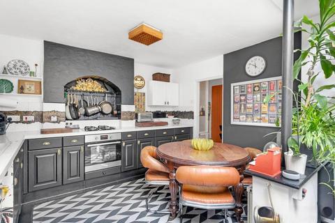 4 bedroom terraced house for sale, Northwold Road, London N16