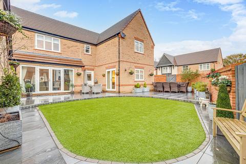4 bedroom detached house for sale, Regal Avenue, Hockley, SS5