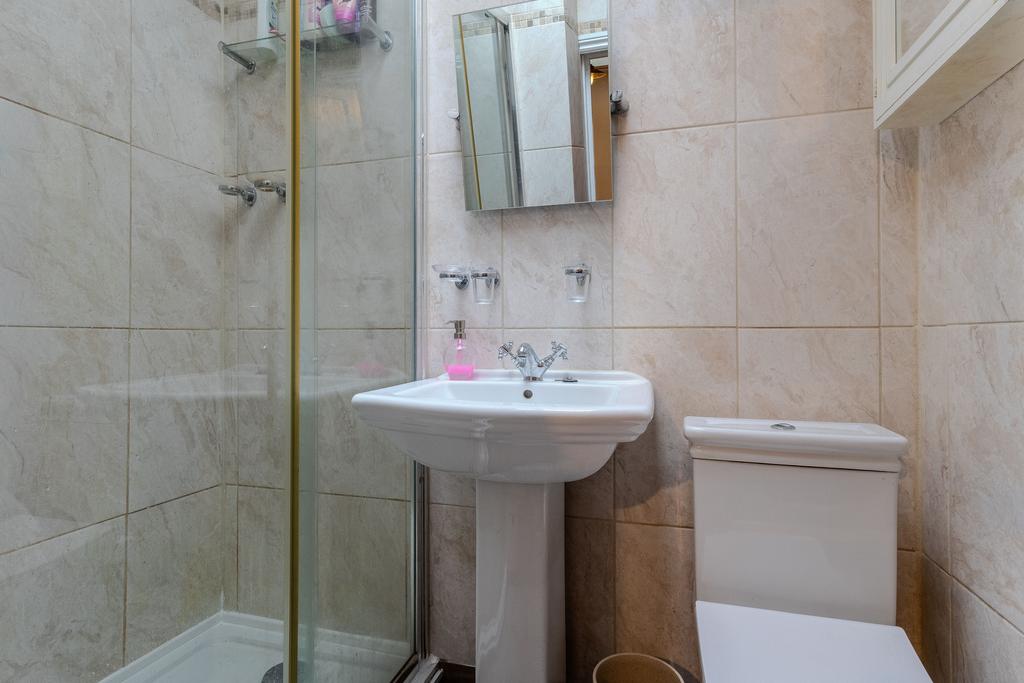 Shower Room (upstairs)