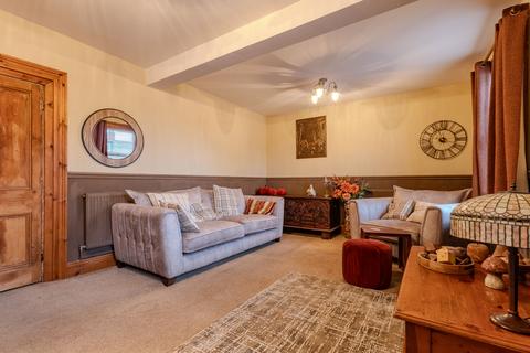 4 bedroom semi-detached house for sale, Holmer Road, Hereford, HR4