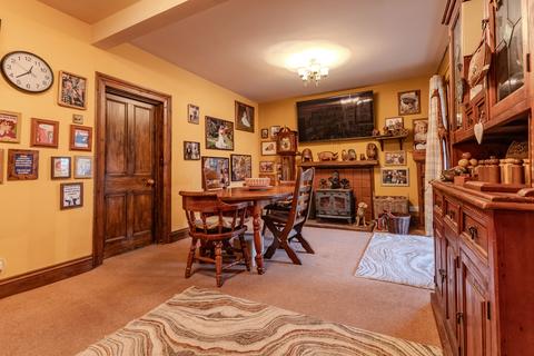 4 bedroom semi-detached house for sale, Holmer Road, Hereford, HR4