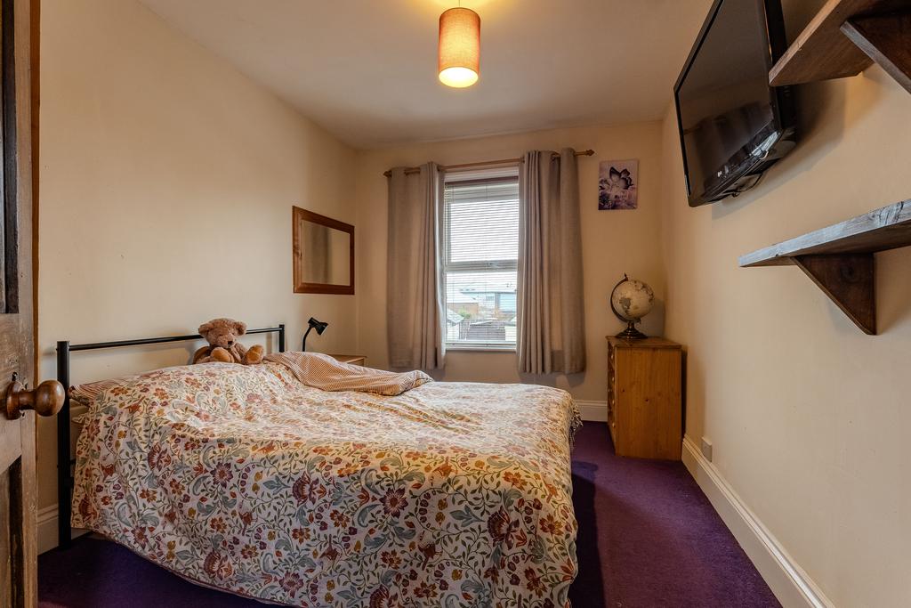 Bed 1