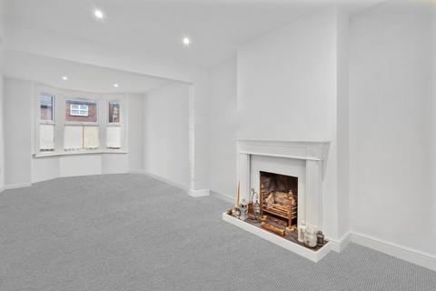 3 bedroom terraced house for sale, Oliver Road, London E17