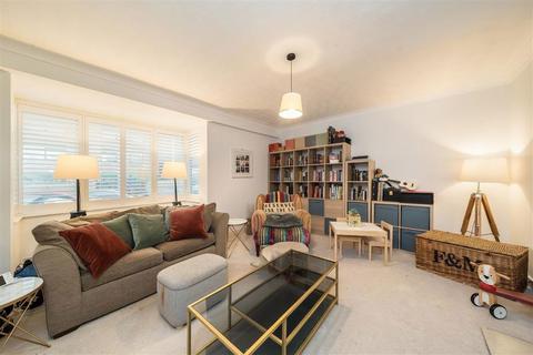 3 bedroom end of terrace house for sale, Clarence Crescent, London SW4