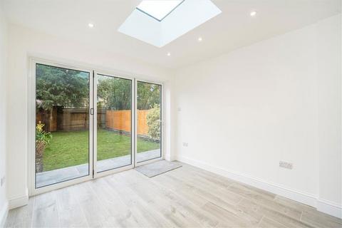 4 bedroom terraced house for sale, Crescent Lane, London SW4