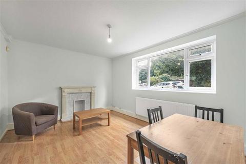 2 bedroom flat for sale, Rathmell Drive, London SW4
