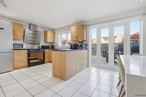 5 bedroom semi-detached house for sale, Flitch Green, Dunmow, Essex, CM6