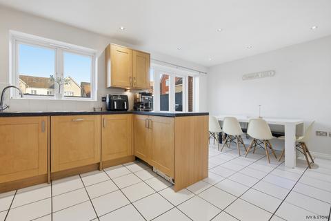 5 bedroom semi-detached house for sale, Flitch Green, Dunmow, Essex, CM6