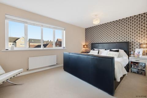 5 bedroom semi-detached house for sale, Flitch Green, Dunmow, Essex, CM6