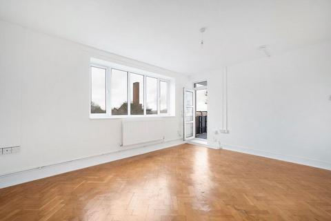 3 bedroom flat for sale, Stoke Newington Church Street, London N16