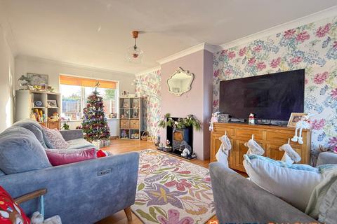 3 bedroom end of terrace house for sale, Cranmer Road, Newark NG24