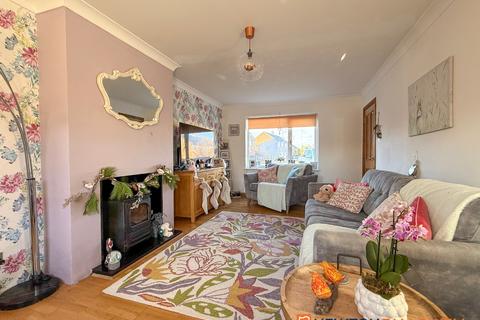 3 bedroom end of terrace house for sale, Cranmer Road, Newark NG24
