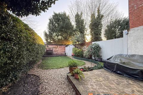 3 bedroom semi-detached house for sale, Wellington Road, Newark NG24