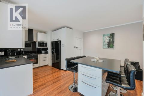 3 bedroom terraced house for sale, College Gardens, New Malden, KT3