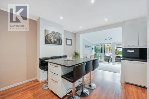 3 bedroom terraced house for sale, College Gardens, New Malden, KT3