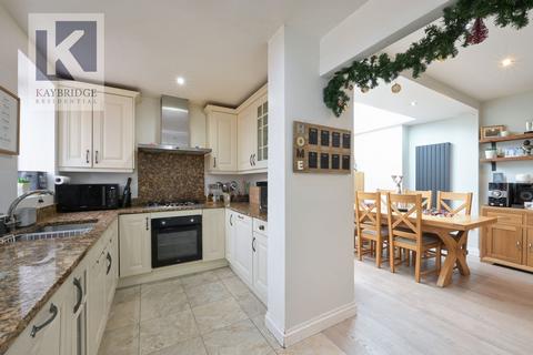 5 bedroom semi-detached house for sale, Stoneleigh Park Road, Epsom, KT19