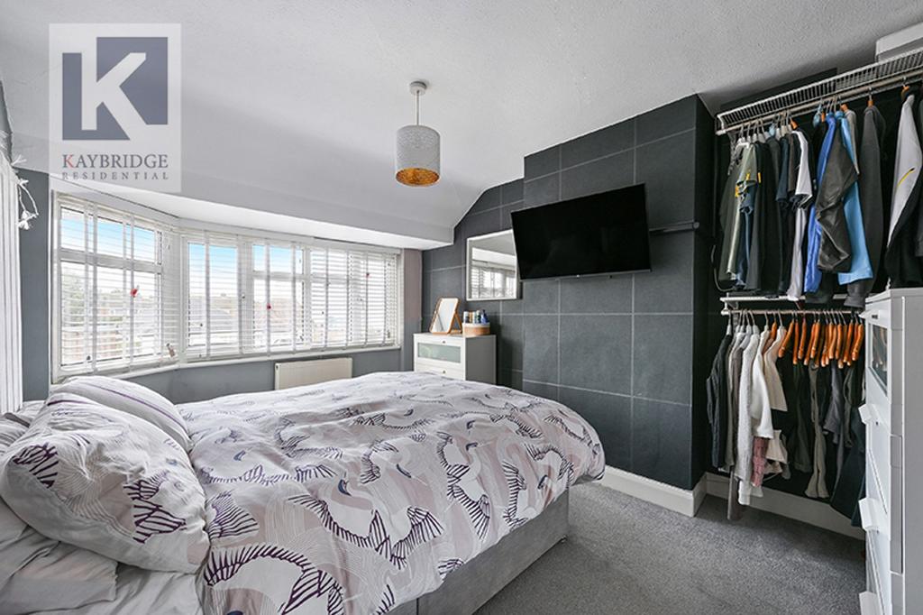 Ruxley Lane, Epsom - KT19 9 EX