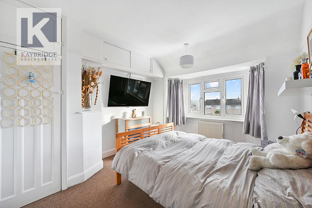 Ruxley Lane, Epsom - KT19 9 EX