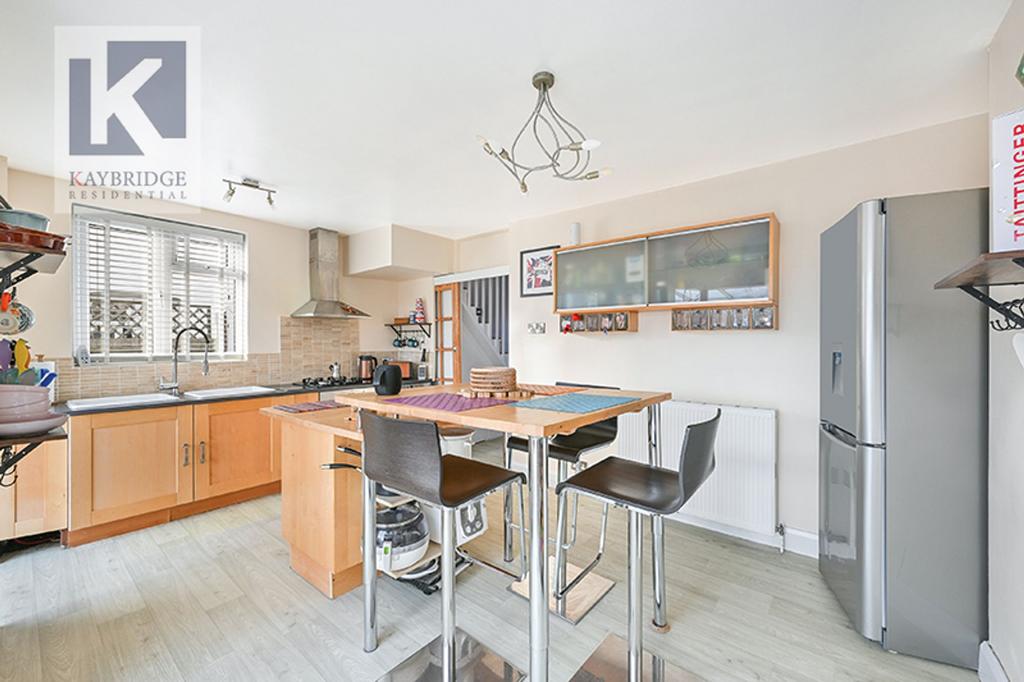Ruxley Lane, Epsom - KT19 9 EX
