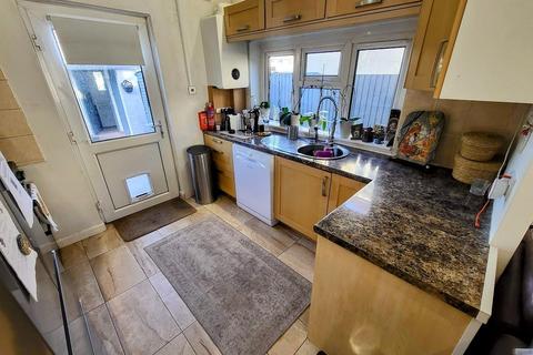 3 bedroom semi-detached house for sale, Annesley Road, Newport Pagnell