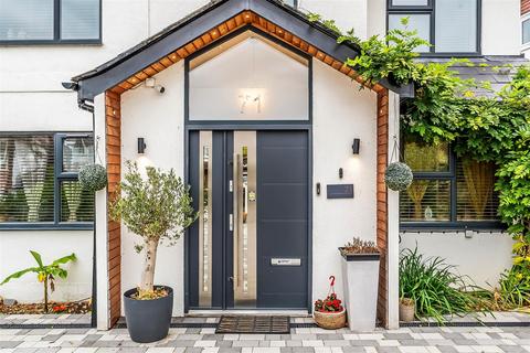 undefined, Stoneleigh Park Road, Epsom