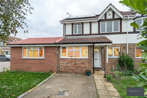 4 bedroom end of terrace house for sale, Danesfield Close, Walton-on-Thames, Surrey, KT12