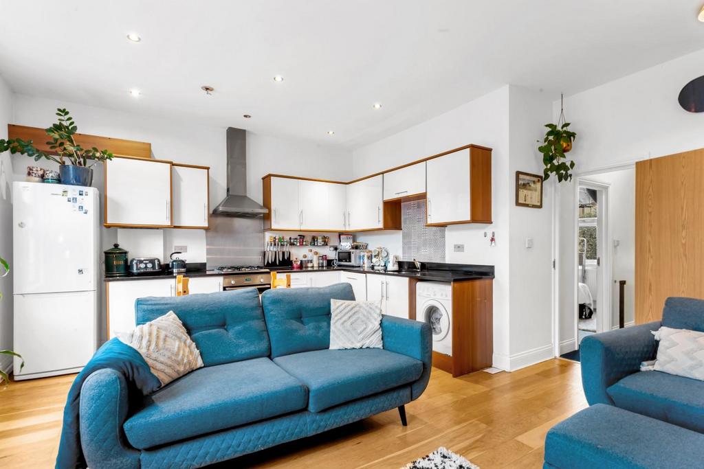 Kitchen/Reception