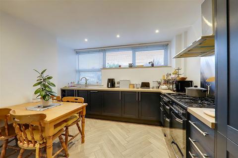 2 bedroom terraced house for sale, Radnor Road, Worthing BN13