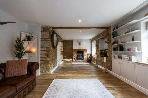 4 bedroom detached house for sale, Packhorse, Swindon SN5