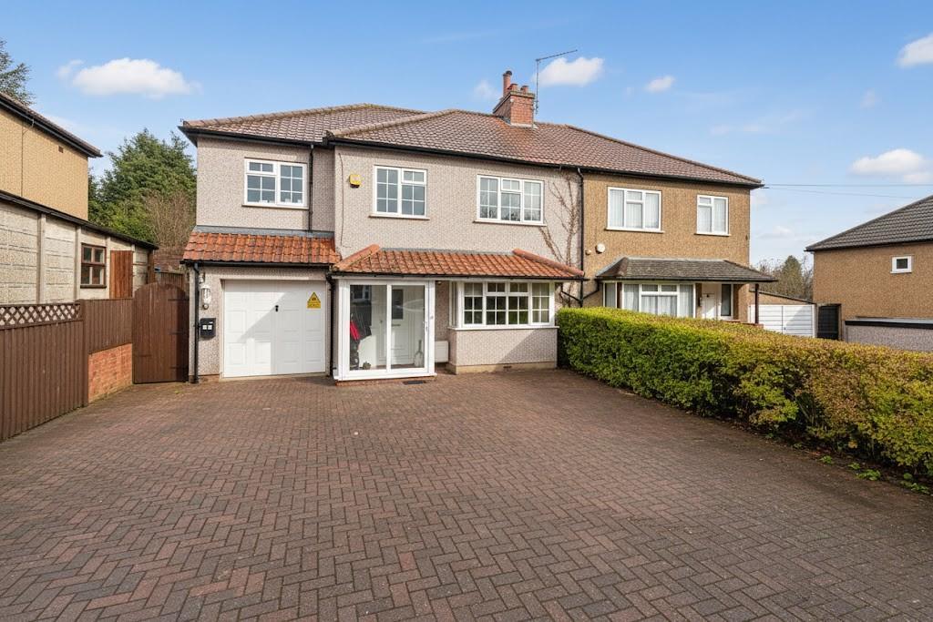 House front Hillingdon Avenue.jpg
