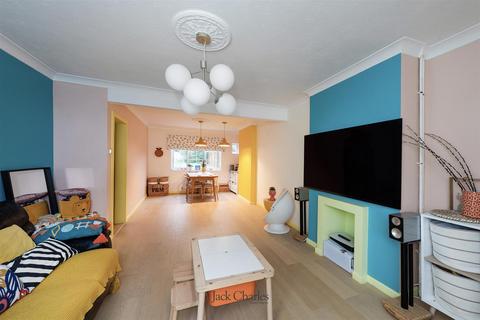 4 bedroom semi-detached house for sale, Hillingdon Avenue, Sevenoaks