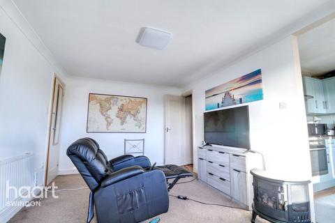 1 bedroom flat for sale, Copse Avenue, Swindon