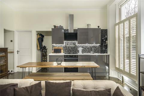 2 bedroom apartment for sale, Shooters Hill Road, Blackheath, London, SE3