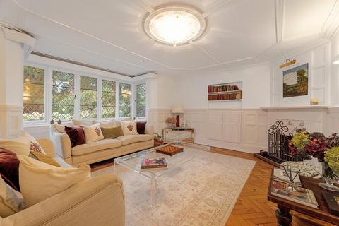 4 bedroom semi-detached house for sale, Lower Cookham Road Maidenhead, Berkshire SL6 8JZ