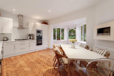 4 bedroom semi-detached house for sale, Lower Cookham Road Maidenhead, Berkshire SL6 8JZ