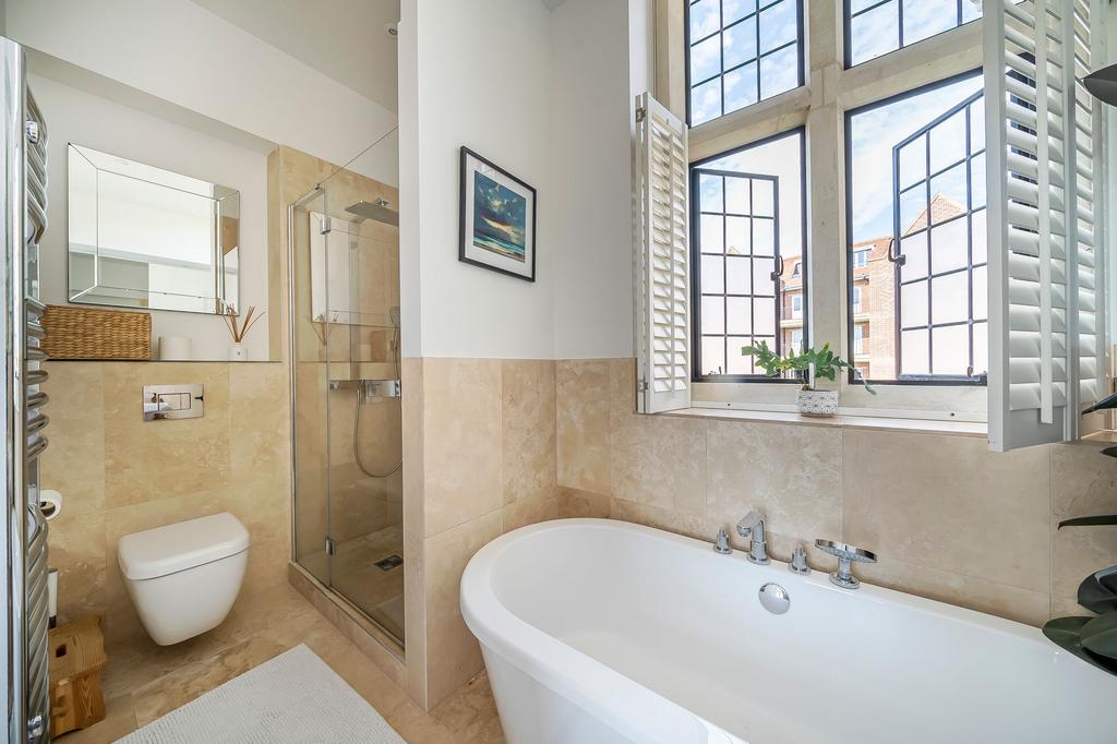 Ensuite