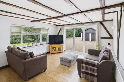3 bedroom detached bungalow for sale, Coggeshall Road, Braintree CM77