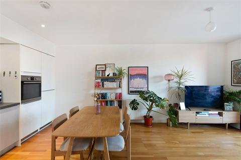 1 bedroom penthouse for sale, Bathurst Square, London, N15