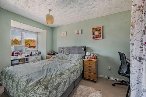 3 bedroom terraced house for sale, Mortimer Close, Shaw, Swindon SN5